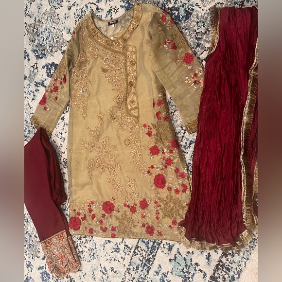 Nakoosh 3Pc Suit - Picture 1 of 4